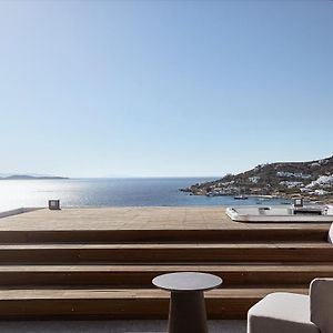 Suite sea view outdoor heated whirpool